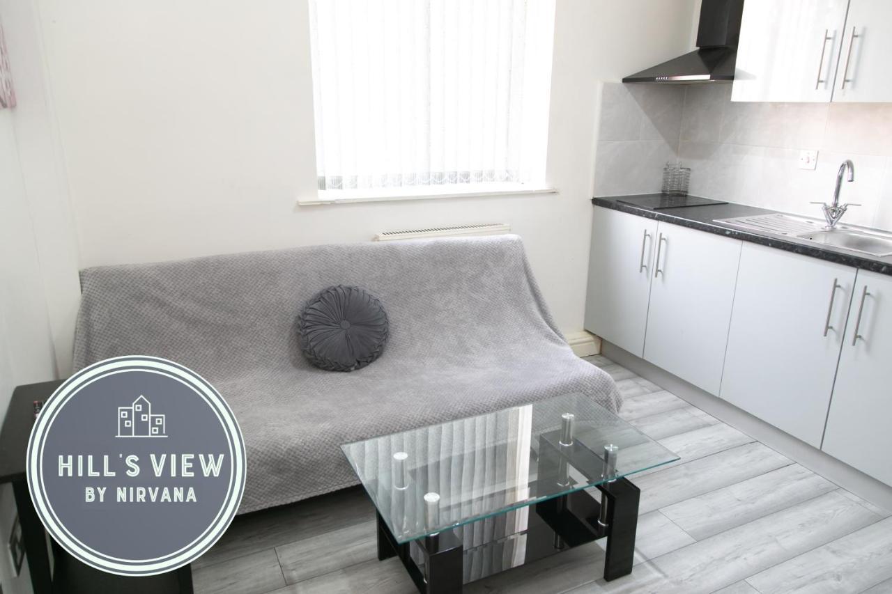 Hills View Apartments マンチェスター エクステリア 写真