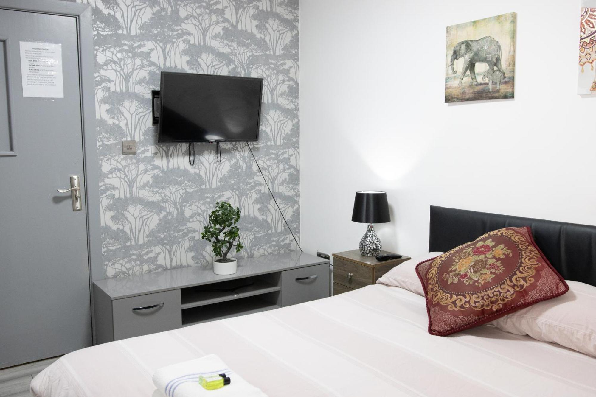 Hills View Apartments マンチェスター エクステリア 写真