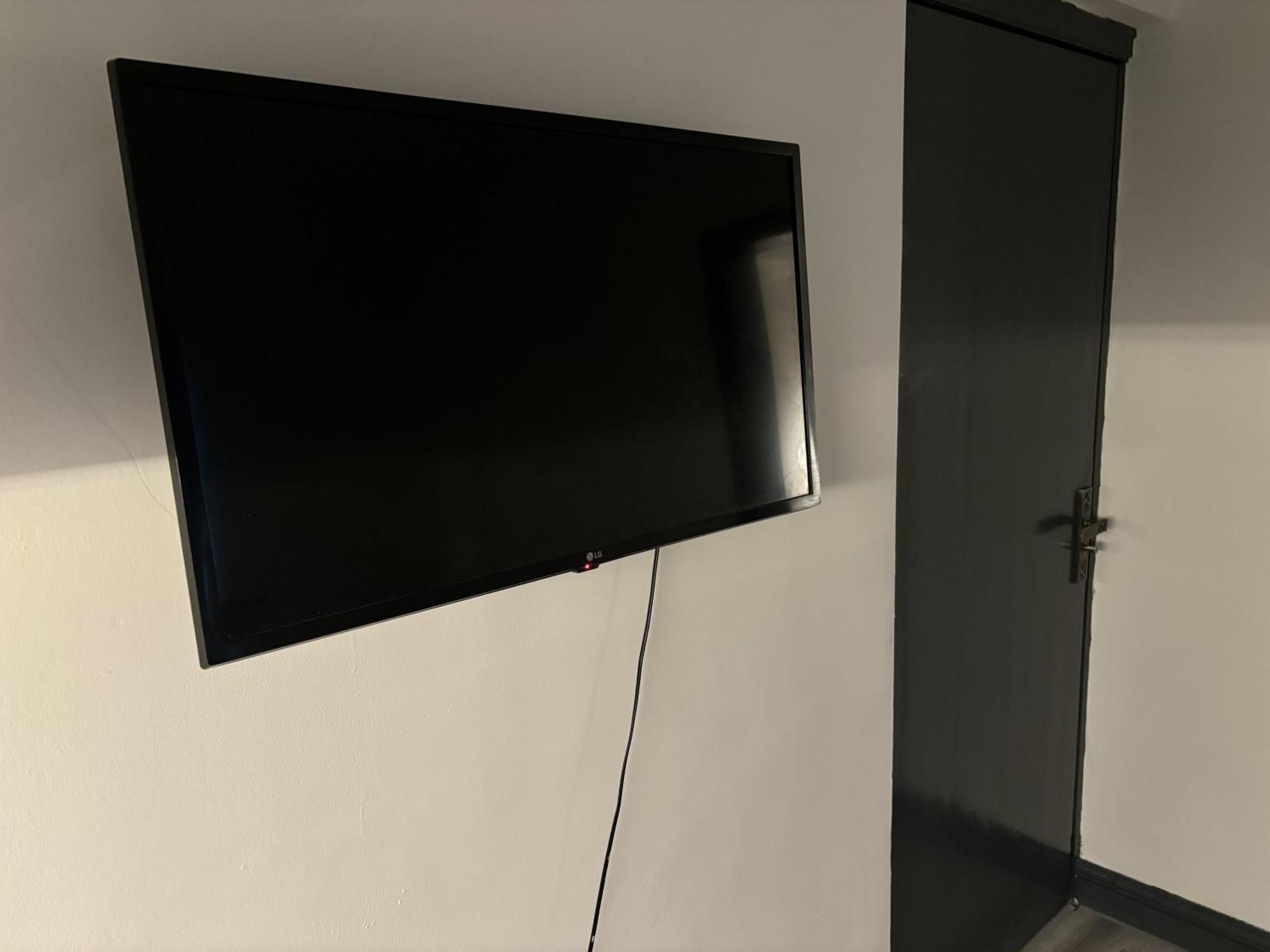 Hills View Apartments マンチェスター エクステリア 写真